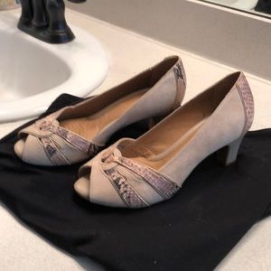 Nurture beige peep toes